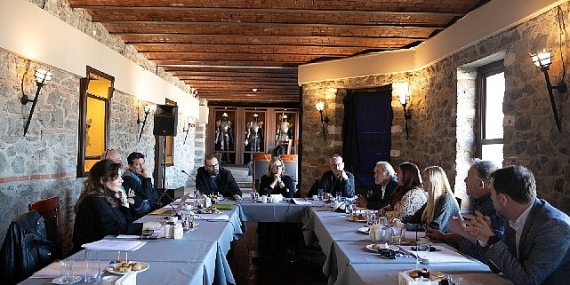 İzmir Şehir Tiyatroları Danışma Kurulu toplandı