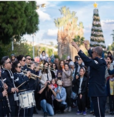 izmir-yeni-yili-rengarenk-bir-festivalle-karsiliyor.jpg