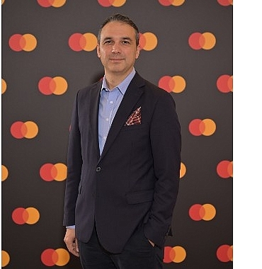 mastercard-turkiyedeki-30-yilinda-guclu-bir-yapay-zeka-ekosistemi-icin-yol-haritasini-acikladi.jpg