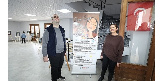 Menderes’te Otizmli Tuğcan’dan Resim Sergisi