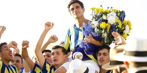 Netflix, futbol tarihine damgasını vuran Lefter Küçükandonyadis’in hayatına odaklanan filmi Lefter: Bir Ordinaryüs Hikayesi’nin fragmanını paylaştı
