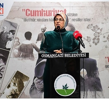 osmangazi-belediyesinden-egitimcilere-unutulmaz-ogretmenler-gunu.jpg