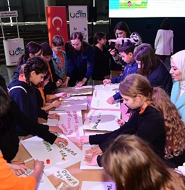 osmangazide-cocuk-haklari-gunu-renkli-pankartlarla-kutlandi.jpg