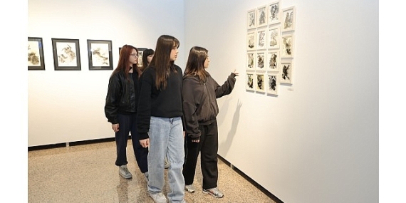 ‘Varlığın Arayüzü’ Sergisi Sefaköy Galeri Küp’te