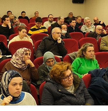 100-yuze-imza-ve-soylesi-programinda-aralik-ayi-konugu-haluk-oral-oldu.jpg