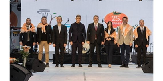 25. Mandalina Şenliği üreticinin yüzünü güldürdü