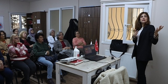 Altın Yıllar Yaşam Merkezi’nde ‘Birlikte Güzel Yaş Almak’ semineri