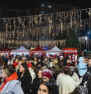 balcovada-yeni-yil-etkinlikleri-yogun-katilimla-suruyor.jpg