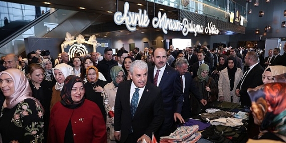 Başkan Altay 17. Altın Dokunuşlar Festivali’ne Katılan Herkese Teşekkür Etti