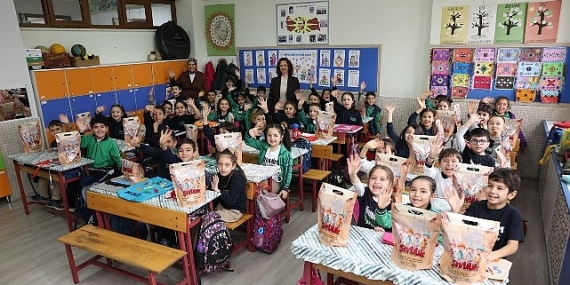 Başkan Altay 31 İlçedeki 220 Bin Çocuğa Şivlilik Mutluluğu Yaşattı