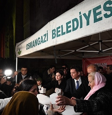 baskan-erkan-aydindan-kandil-simidi-ikrami.jpg