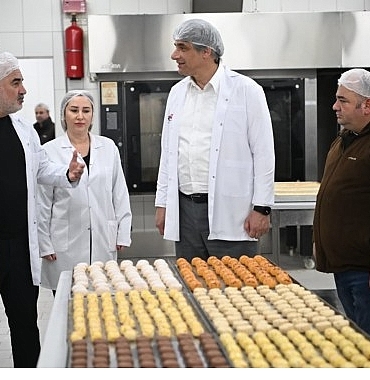 baskan-kocamandan-hizir-41-afet-mutfagina-ziyaret.jpg