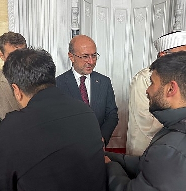 baskan-pekyatirmaci-regaip-kandili-munasebetiyle-vatandaslarla-bir-araya-geldi.jpg