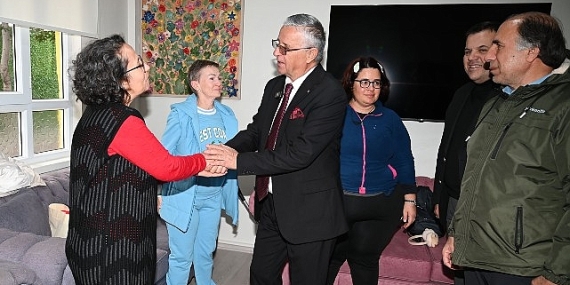 Başkan Topaloğlu engelli bireylerin yeni yılını kutladı