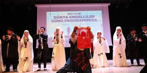 Bayrampaşalı engelliler doyasıya eğlendiler