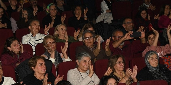 Çiğli’de Mahzuni’nin Türküleri Coşkuyla Yankılandı
