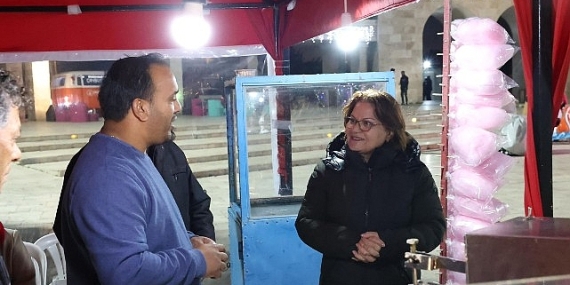 Didim Cumhuriyet Kent Meydanı’nda Yılbaşı Coşkusu Her Akşam Devam Ediyor