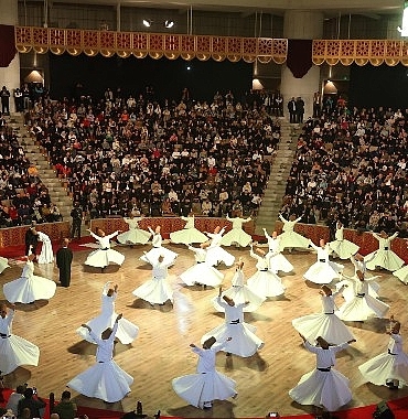 dunyanin-dort-bir-yanindan-mevlana-dostlari-752-seb-i-arusta-bulustu.jpg