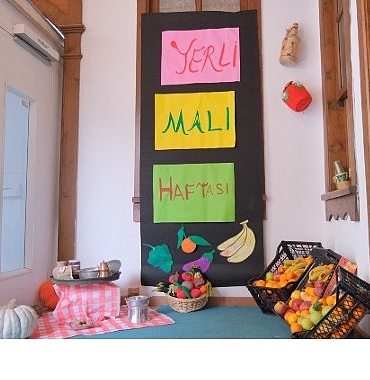 engelsiz-yasam-merkezinde-yerli-mali-haftasi-kutlandi.jpg