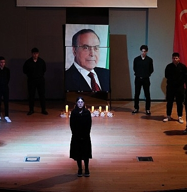 heydar-aliyev-vefatinin-22-yilinda-aliagada-anildi.jpg