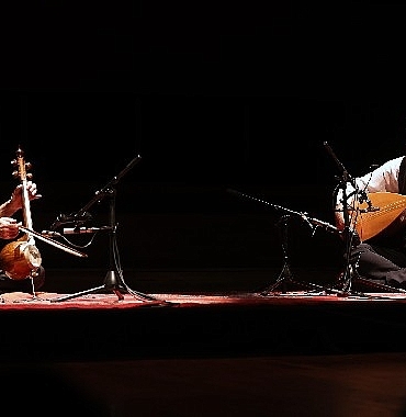 iki-kultur-iki-usta-bir-sahnede.jpg