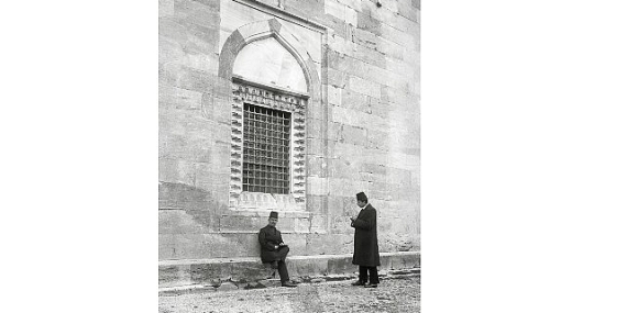 İstanbul Araştırmaları Enstitüsü’nün Arka Oda Toplantıları Devam Ediyor