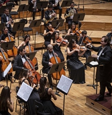 izmir-oda-orkestrasi-unutulmayacak-konserlere-imza-atmaya-devam-ediyor.jpg