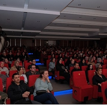 kadin-siginagi-ilk-gosterimiyle-izleyiciden-tam-not-aldi.jpg
