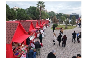 karsiyaka-yeni-yil-festivali-coskuyla-devam-ediyor.jpg