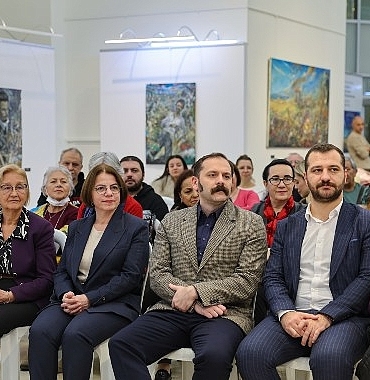 kent-soylesilerine-unlu-yazar-ayse-kulin-konuk-oldu.jpg