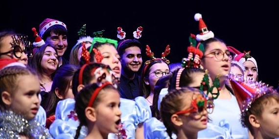 Lüleburgaz Belediyesi korolarından yeni yıl konseri