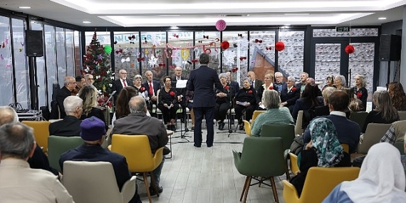 Nilüfer’de yaşlılar yeni yılı coşkuyla karşıladı