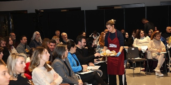 Nilüfer’de yeni yılın kokusu, lezzeti ve müziği konuşuldu