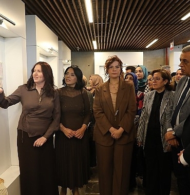 osmangazide-cengiz-aytmatov-gunleri-sanat-ve-edebiyatla-taclandi.jpg