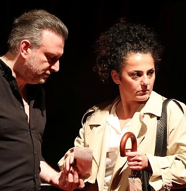 sehrin-tiyatrosu-ben-medea-degilim-oyunuyla-atasehirde.jpg