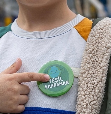 yenisehirde-minik-eller-geri-donusumu-ogreniyor.jpg