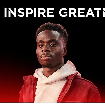 arsenalin-yildiz-futbolcusu-bukayo-saka-tclin-yeni-marka-elcisi-oldu.jpg