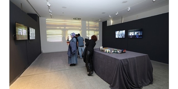 Galeri Cennet’te ‘Fijital Kapılar’ Sergisi Açıldı