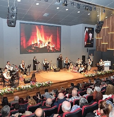 grup-mihmandan-ulu-ozanlar-gecesi.jpg