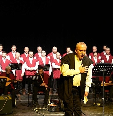 hicaz-dua-ve-solo-ilahiler-gonullere-huzur-verdi.jpg