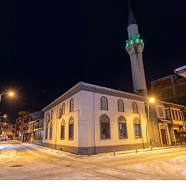 inegol-yeni-yilin-ilk-sabah-namazinda-bulustu.jpg