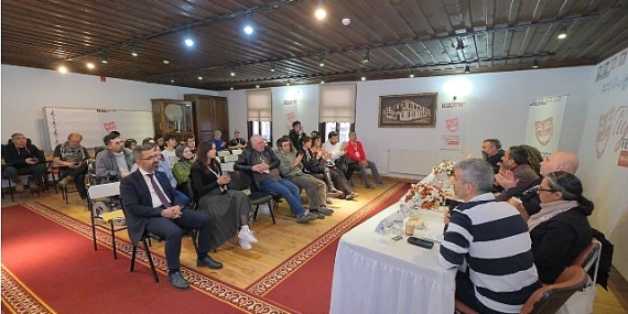 İnegöl’den Tiyatroya Düşünsel Bakış