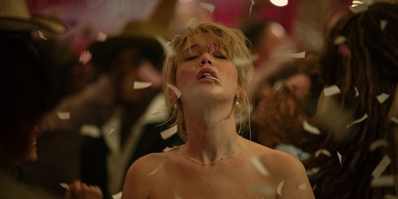 Jennifer Lawrence’tan Sarsıcı Bir Performans