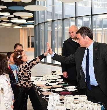 osmangazi-belediyesi-yetenek-evlerinde-hayaller-eserlere-donustu.jpg