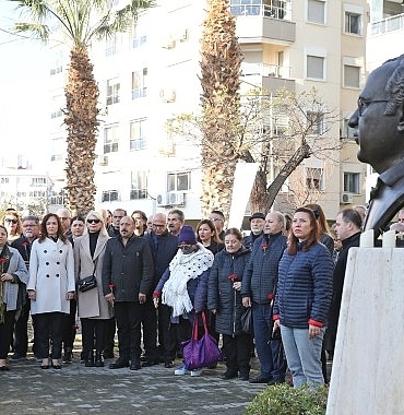 ugur-mumcu-karsiyakada-sinan-meydan-ile-anilacak.jpg