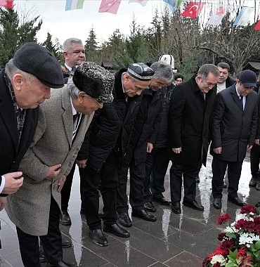 ali-sir-nevai-keciorende-duzenlenen-torenle-anildi.jpg