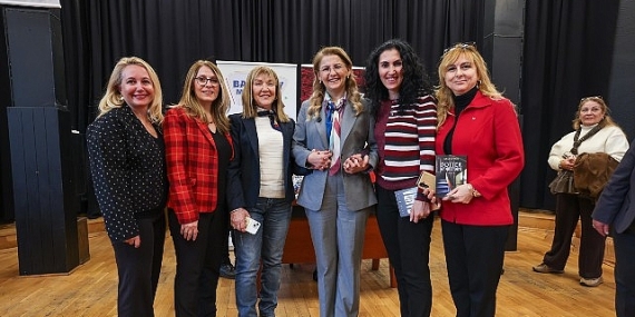Bakırköy’de Kadın Hareketinin Tarihsel Yolculuğu Konuşuldu