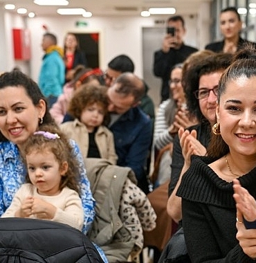 bornovada-sevgiyle-atilan-adimlar.jpg
