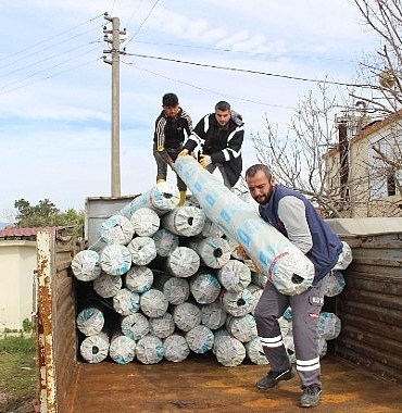 buyuksehirden-hortum-ve-yagistan-zarar-goren-ciftciye-sera-naylonu-destegi.jpg