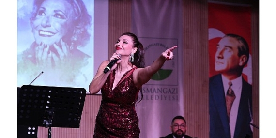 Cumhuriyet Divası Müzeyyen Senar Osmangazi’de Şarkılarla Anıldı